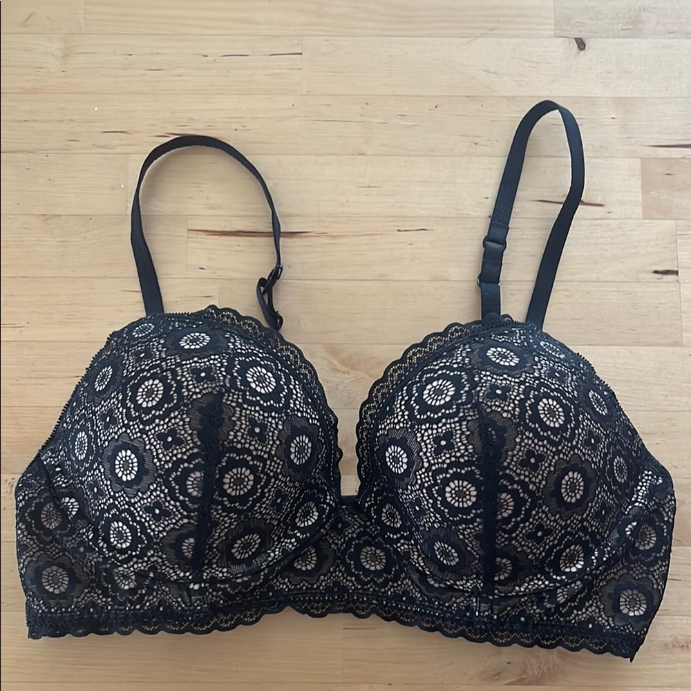 Aerie Black Lace Underwire Bra with Adjustable Straps